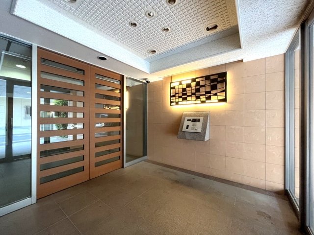 Ｔ’ｓ　garden六郷土手3階 エントランス