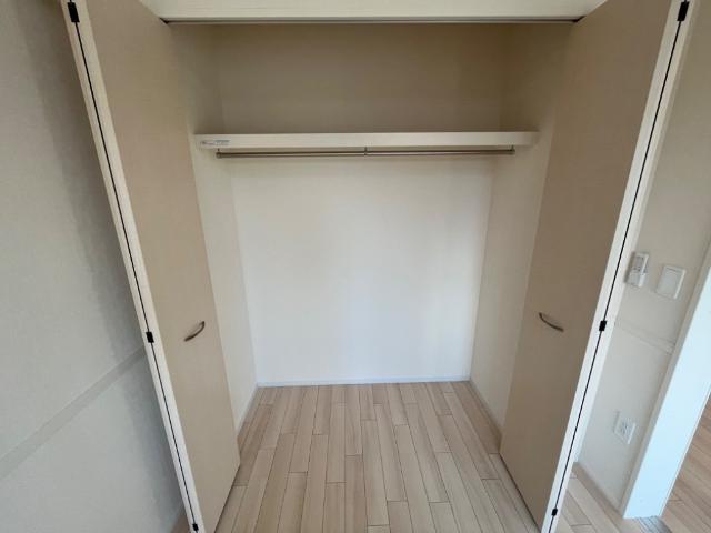 ＦＬＯＲＥＮＴＩＮＥ　ＦＬＯＡＴ（フロランタン　フロート） クローゼット