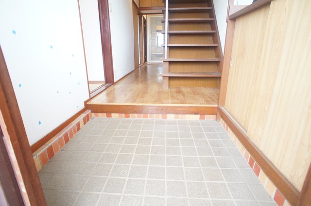 小笠原貸家 玄関