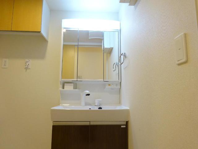 エル・クーレ 洗髪洗面化粧台