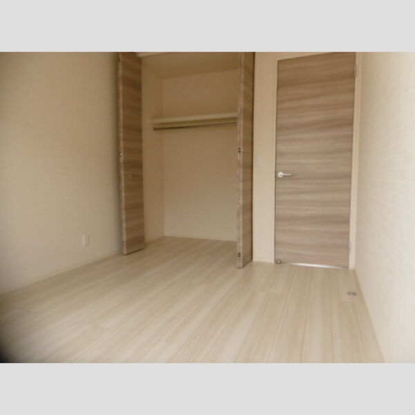 ラ・ヴェール石神井公園　B棟 北側洋室のクローゼット