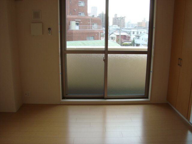 ティアラ・ビバ 洋室