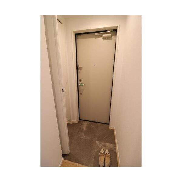 grass　court 玄関