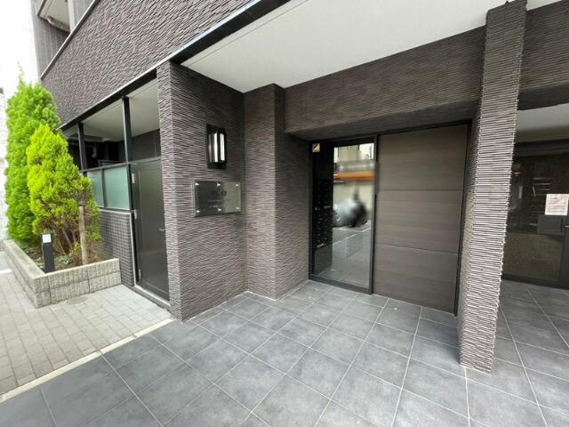 レア横濱ヴィヴァーチェ エントランス