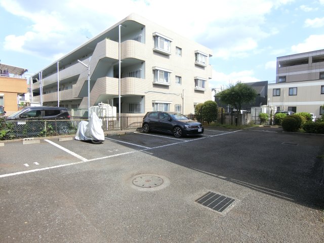 ビルトモア 駐車場
