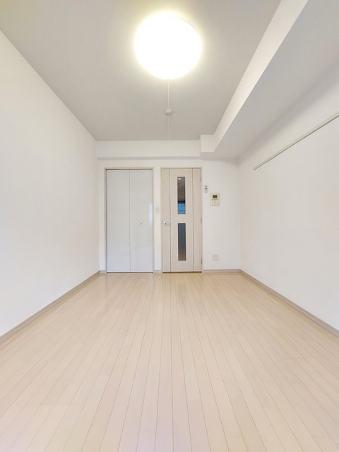 ガラ・シティ笹塚駅前 ゆったりとした居間です