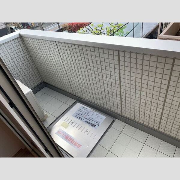 Lotus305号室 バルコニー