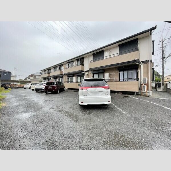 フレマリール国立 駐車場