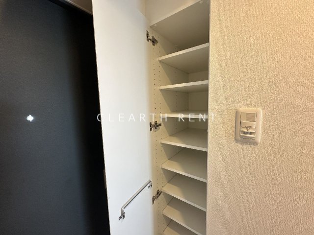 ＧＲＡＮ ＰＡＳＥＯ亀戸14階 たっぷり収納できるシューズボックス