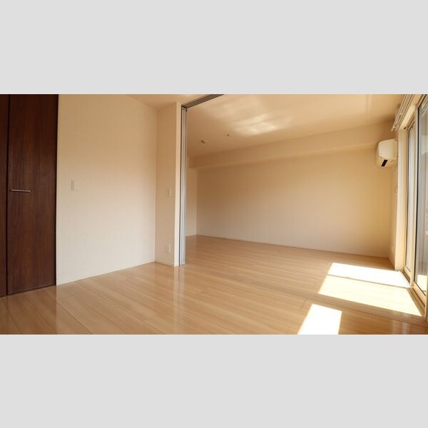 ベルフール花影206号室 ★洋室5.2帖★