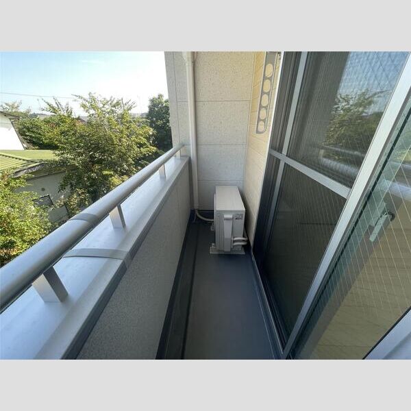 リーブルファイン羽村羽中201号室 バルコニー