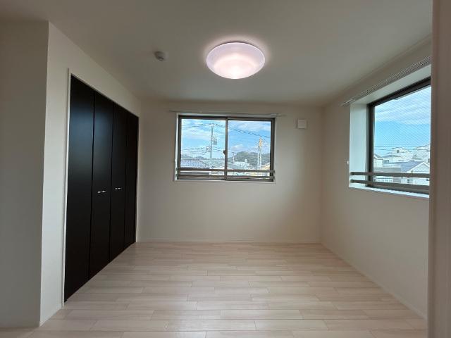 ルミエールグラン302号室 寝室（イメージ）