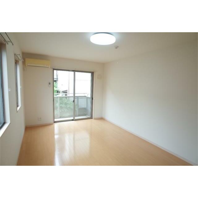 コンコード 内観