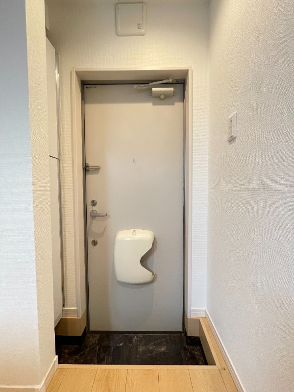 ビューメゾン横浜1階 玄関