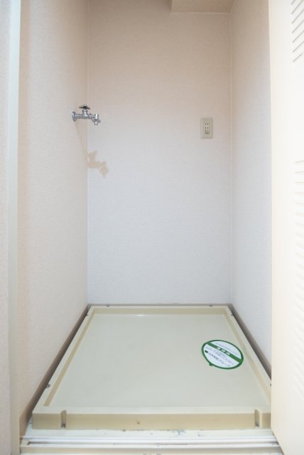 パーク・ノヴァ鶴見 室内洗濯機置場