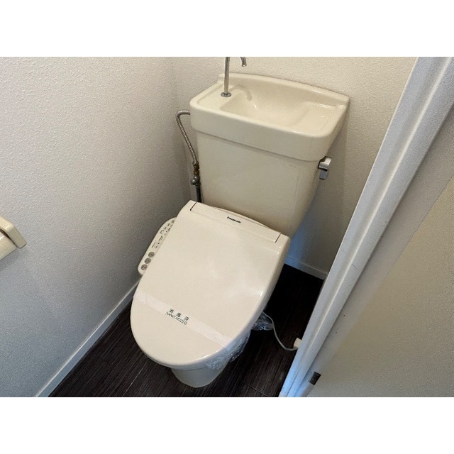 エスポワールトミタ203号室 内観