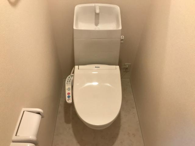 オリーブヴィラ湘南 シャワー付トイレ