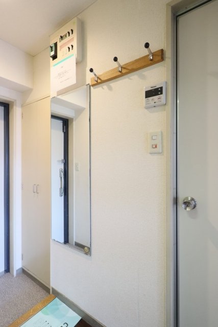 ライオンズマンション三軒茶屋第６6階 姿見