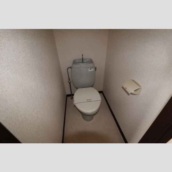 シティハイツヒロセB6号室 トイレ