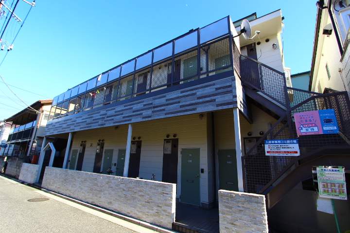 プラザ・ドゥ・クレイン1階 外観