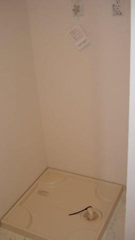 パームヒルズ306号室 洗濯機置場（イメージ）