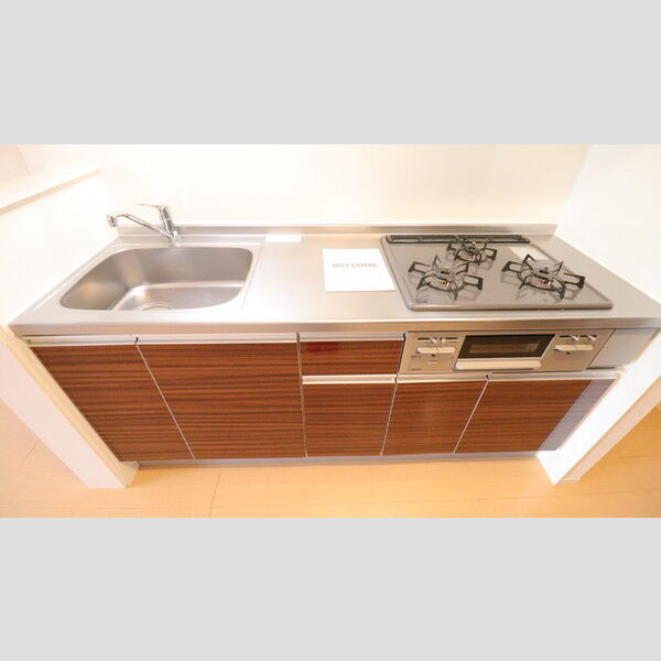 ル・パルテール203号室 システムキッチン