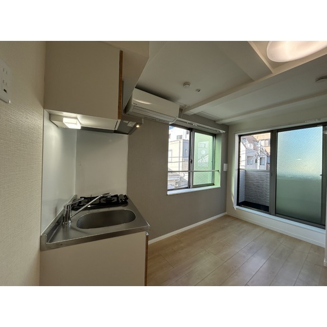 モデラート西新宿 リビング