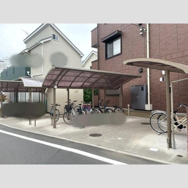 エミネンスⅢ 駐輪場