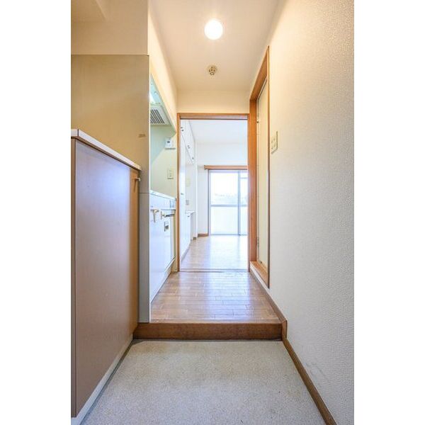 第12明智ビル0204号室 玄関