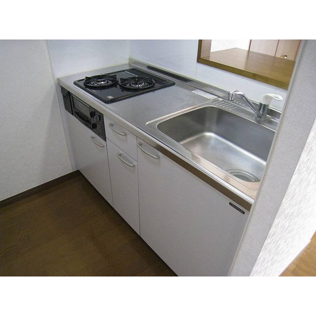 アンプルール フェール YAHAGI105号室 キッチン