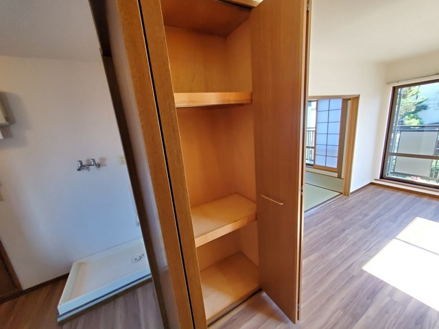 パルデンス西荻窪0203号室 収納