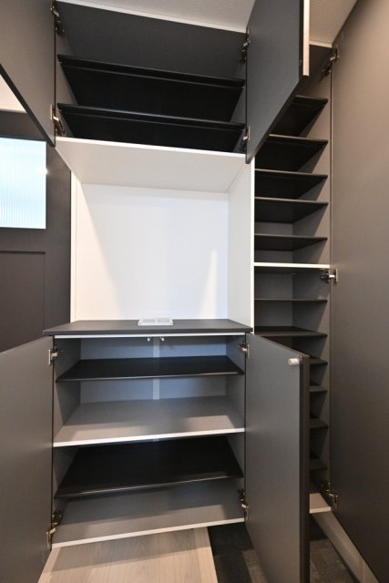 ＥＳ－Ｇｒａｎｄｅ東中野2階 靴入