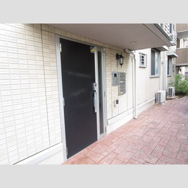 エスポワール　シャンテ オートロック付きエントランス