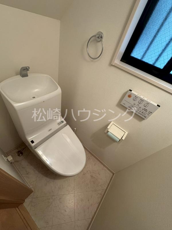 高円寺南5丁目戸建 トイレ