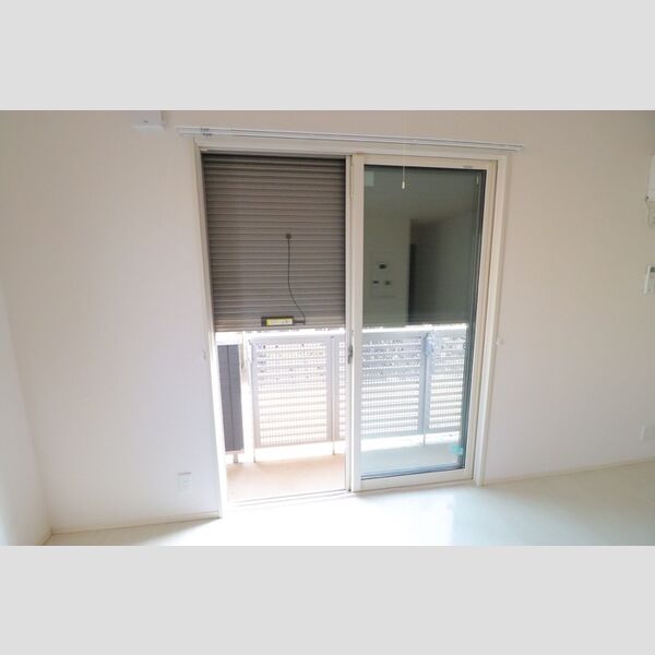 ウィステリア101号室 シャッター