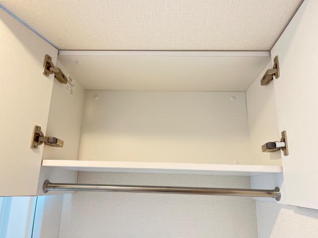 プログレスおおたかの森 洗濯機置場上収納