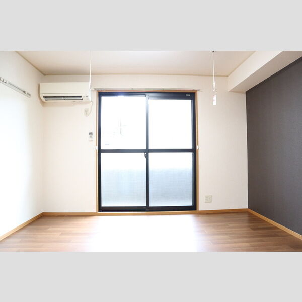 ジュネス101号室 洋室1(6帖)