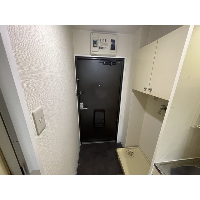 ロイヤルコート大岡山103号室 玄関