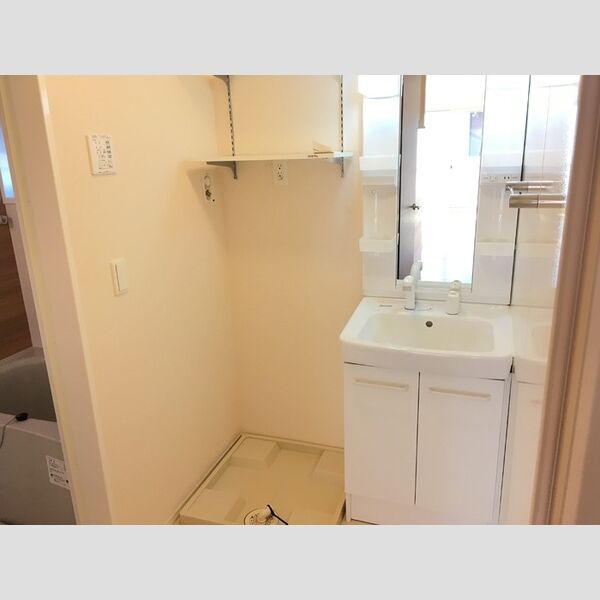 ソレアード　B棟105号室 洗面