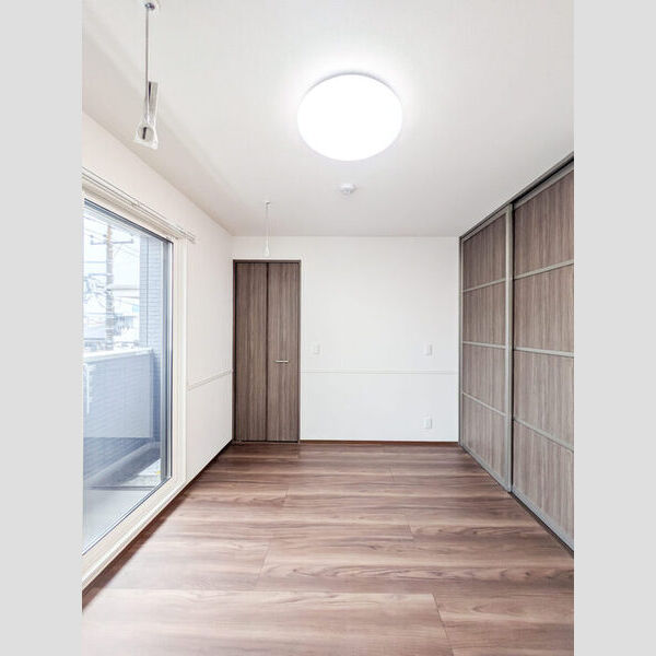 ノーブルパレス芝中田303号室 洋室