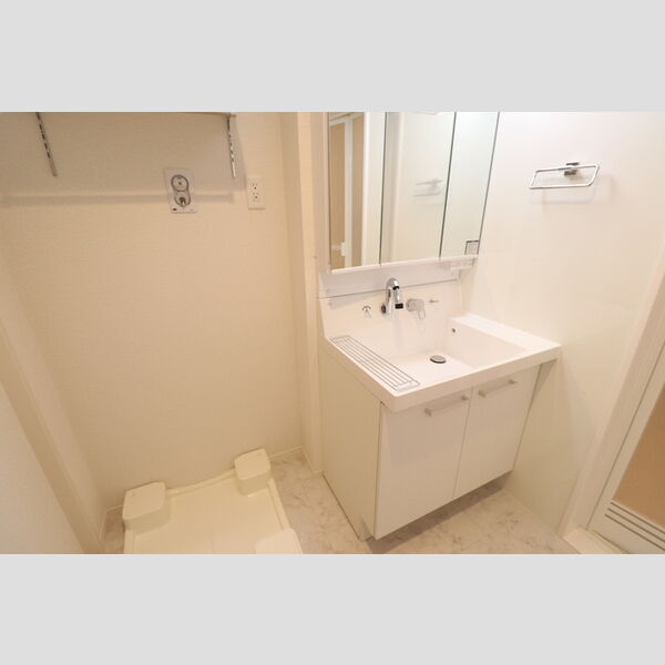 ウィングランデ 洗髪洗面化粧台