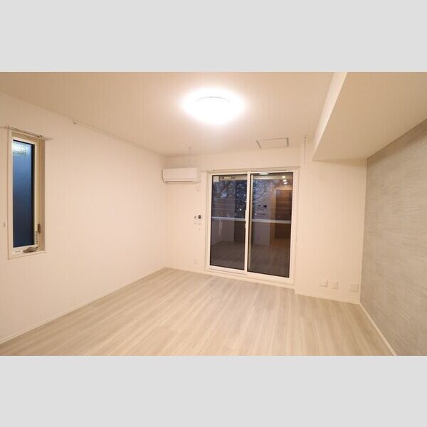 T's court(ティーズコート) 洋室