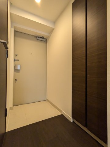 ケーディーエックスレジデンス豊洲504号室 玄関