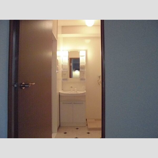 モナリエ飯泉103号室 ■洗面所と洗濯機置場■