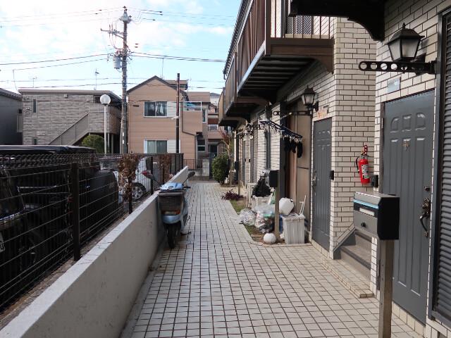 ローズアパートQ16番館 エントランス