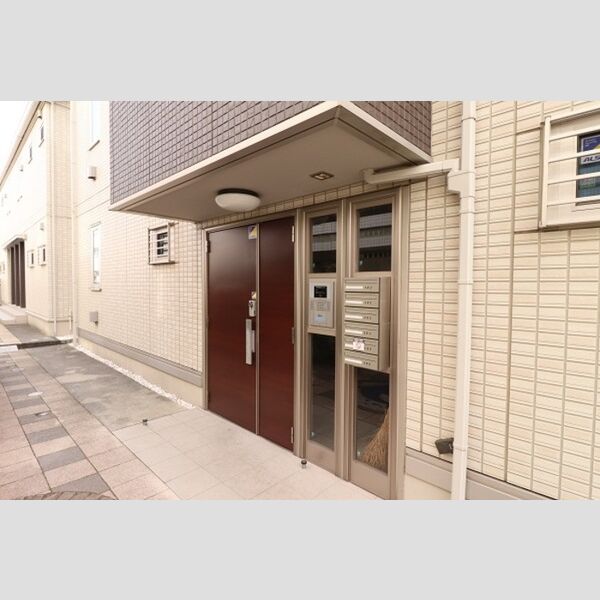 ユイマール　A101号室 オートロックエントランス