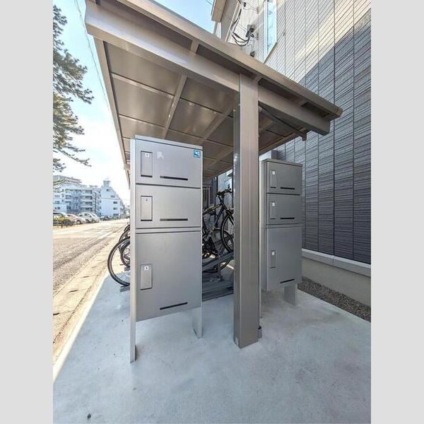 ボン マロン 宅配ボックス