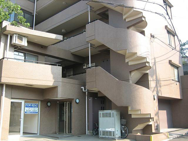 グランディオール白楽0507号室 エントランス