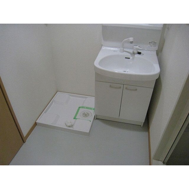 アムール 奏203号室 内観