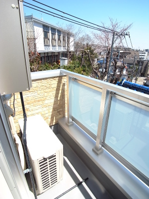 リブリ・三ツ沢フラッツ バルコニー